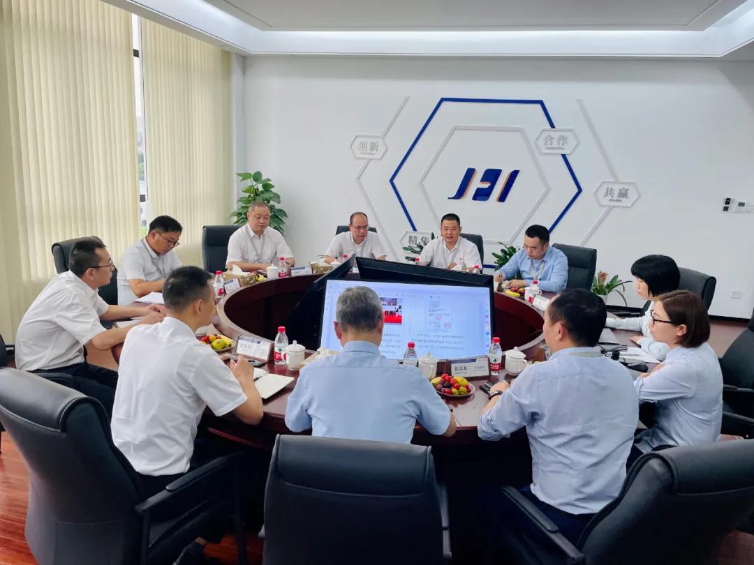 精華股份第三屆董事會(huì )第四次會(huì )議順利召開(kāi)(圖3)