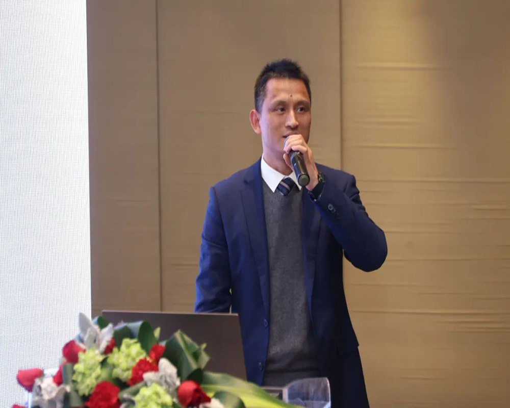 精華股份2022年度經(jīng)營(yíng)會(huì )議暨尾牙慶?；顒?dòng)圓滿(mǎn)召開(kāi)(圖3)