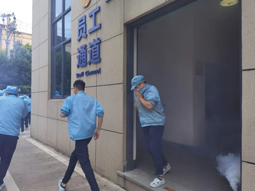 精華股份開(kāi)展2023年度消防逃生、應急救援演練活動(dòng)(圖8)