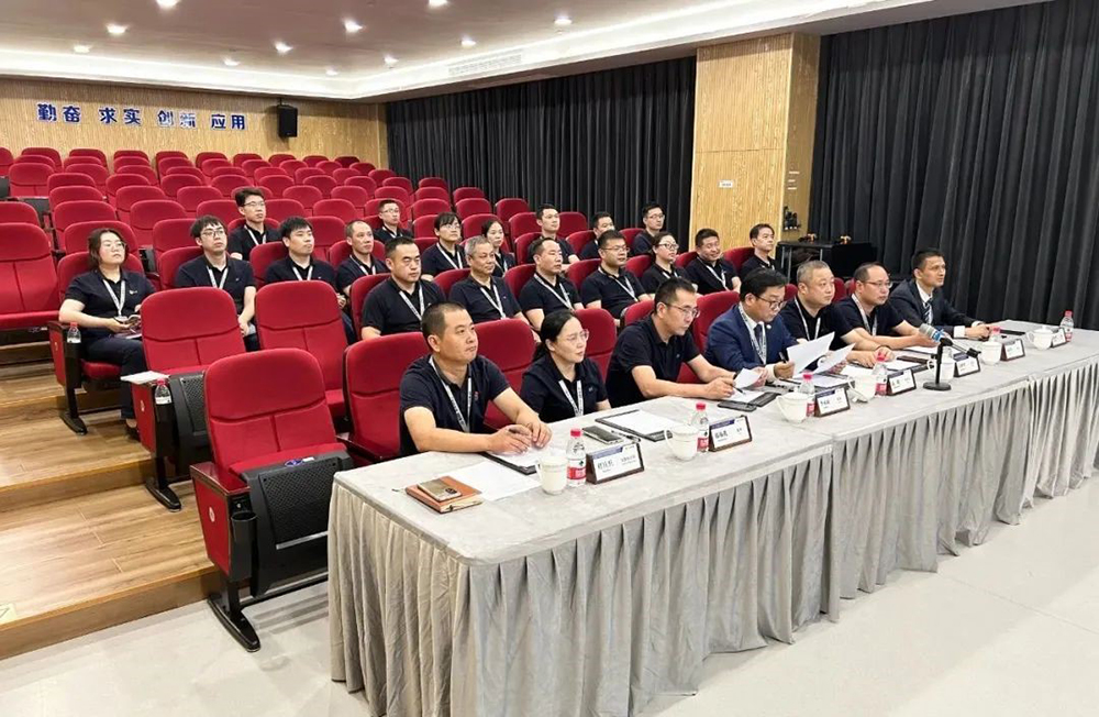 精華股份第四屆董事會(huì )第一次會(huì )議、第四屆監事會(huì )第一次會(huì )議圓滿(mǎn)召開(kāi)(圖1)