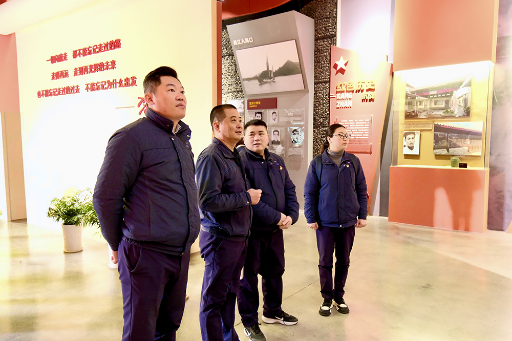 銘記歷史，致敬英雄 | 黨支部組織開(kāi)展2025年緬懷先烈主題教育活動(dòng)(圖5)