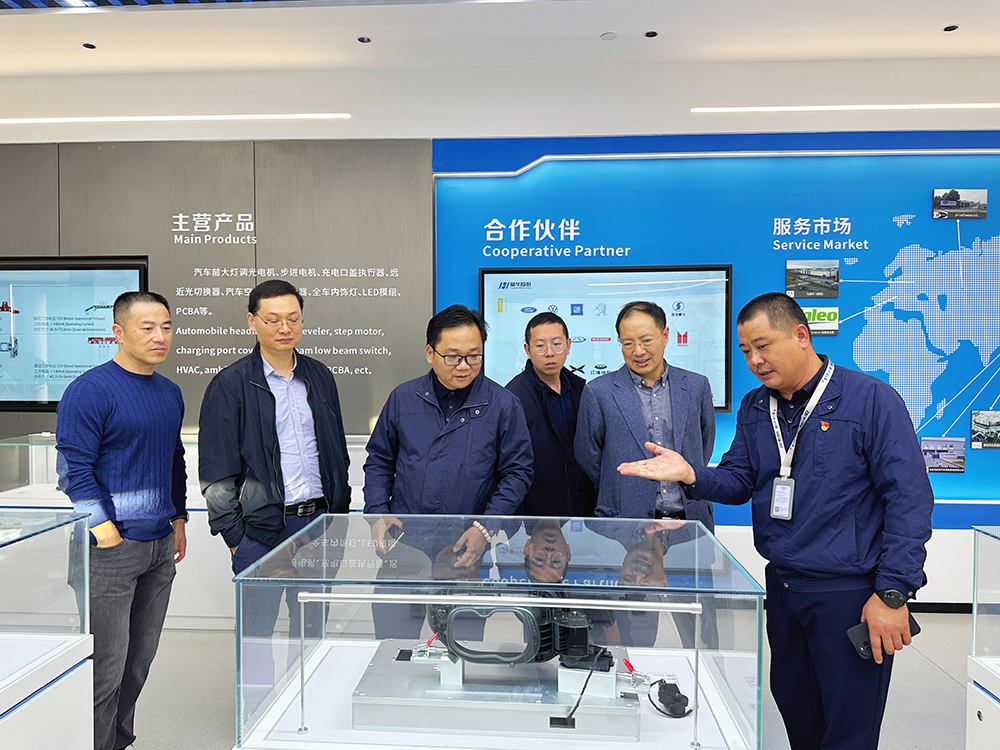 省總工會(huì )蒞臨我司調研職工文化建設工作(圖3)