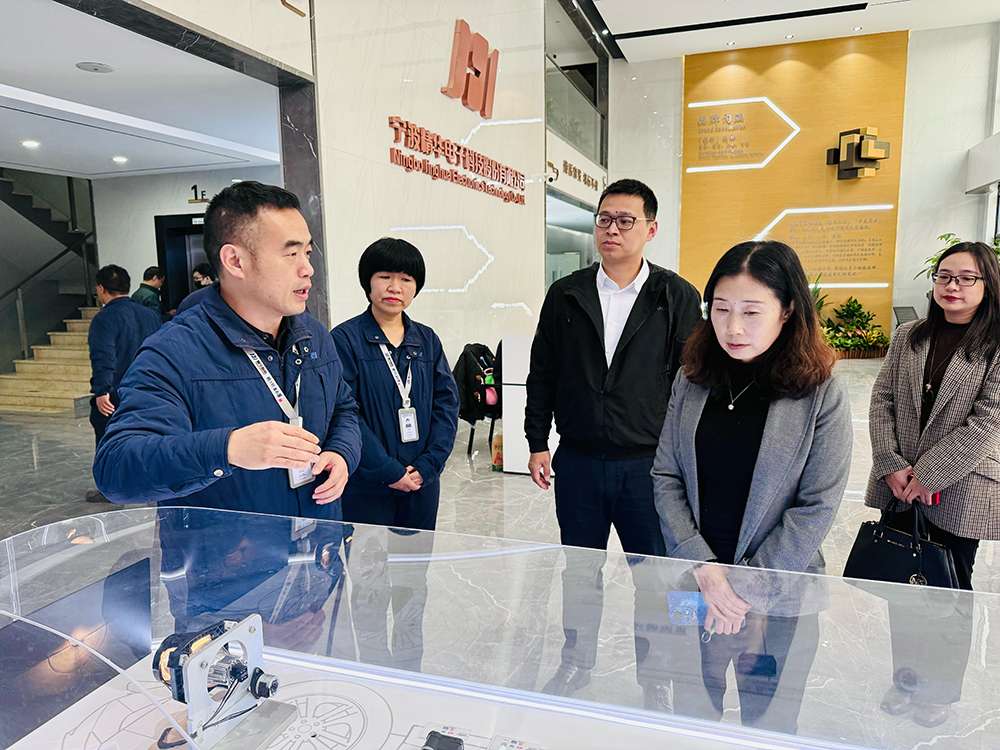 國家統計局寧波調查隊蒞臨我司參觀(guān)調研(圖2)